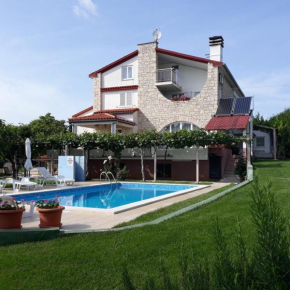 Apartment in Medulin with balcony, air conditioning, W-LAN 5216-4